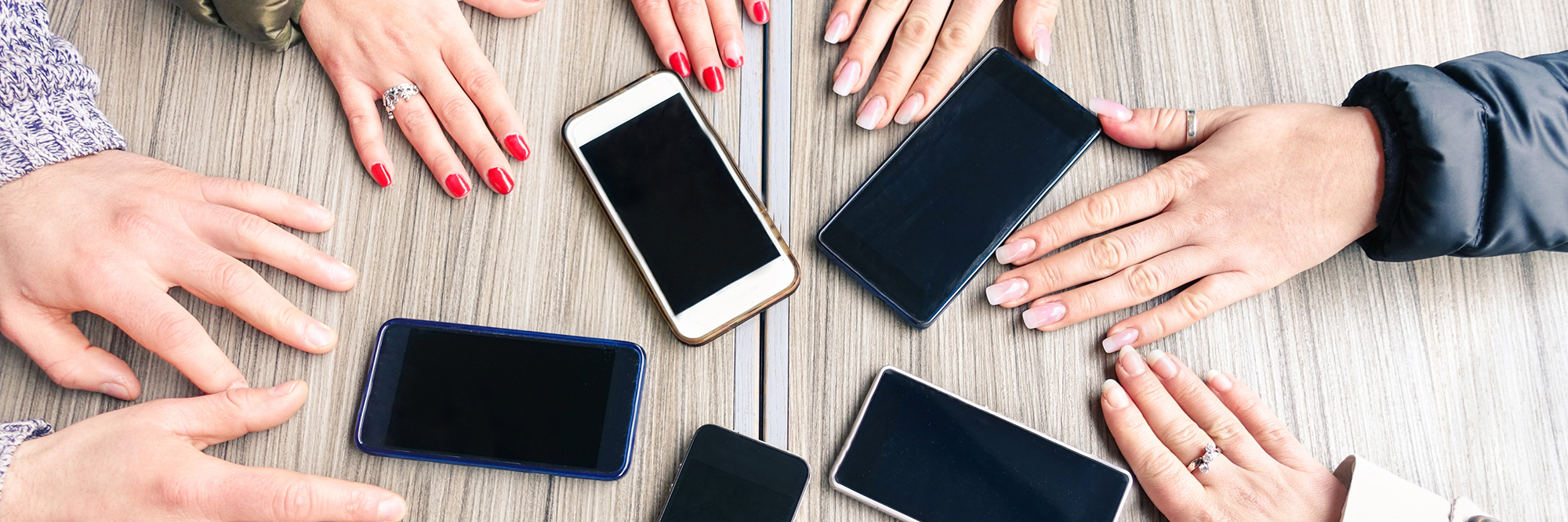 Teaching teens to connect without screens