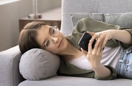 Tired All the Time: How Smartphones and Social Media Are Disrupting Teen Sleep